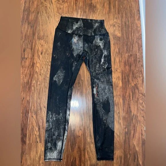 🧘🏽‍♀️EUC ALO Yoga High Waist Airbrush Legging in Canyon - Sz Medium
